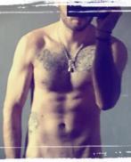 Mika jeune homme TBM